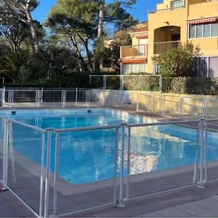 Valescure Raphael